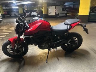 Ducati Monster Roja 937 Septiembre 2021