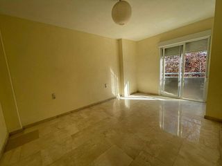 Piso en alquiler en Cervantes en Granada
