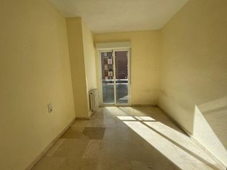 Piso en alquiler en Cervantes en Granada