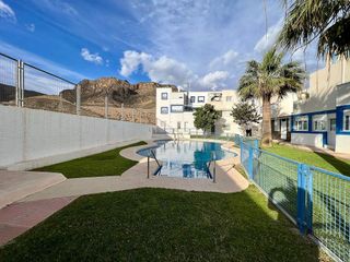 Casa adosada en venta en Aguadulce Norte en Roquetas de Mar