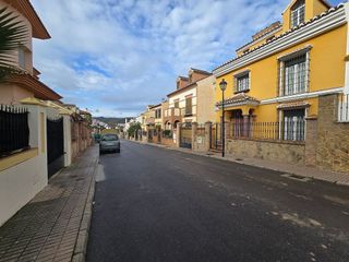 Chalet en venta en Zona Fuentemora en Antequera