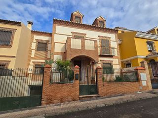 Chalet en venta en Zona Fuentemora en Antequera