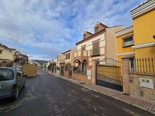Chalet en venta en Zona Fuentemora en Antequera