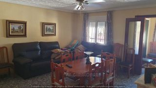 Chalet en venta en Carmona