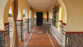 Chalet en venta en Carmona