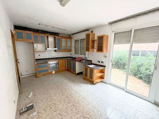 Casa adosada en venta en Montcada Centre - La Ribera en Montcada i Reixac