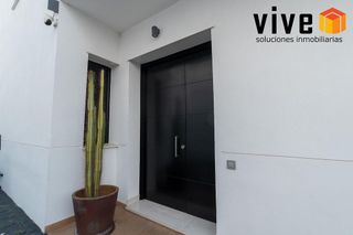 Casa pareada en venta en Nuevo Bulevar en Mairena del Aljarafe
