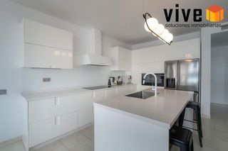 Casa pareada en venta en Nuevo Bulevar en Mairena del Aljarafe
