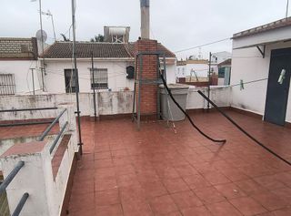 Casa adosada en venta en Benacazón