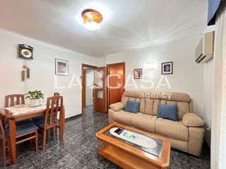 Piso en venta en Artigas - Llefià en Badalona