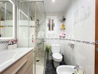 Piso en venta en Artigas - Llefià en Badalona