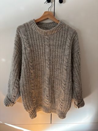 Jersey de lana trenzado gris