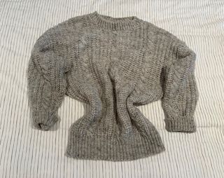 Jersey de lana trenzado gris