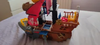 Barco Pirata Tiburón Fisher Price