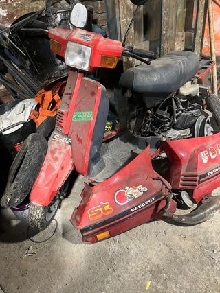 Despiece Peugeot ST 49cc Scooter Roja