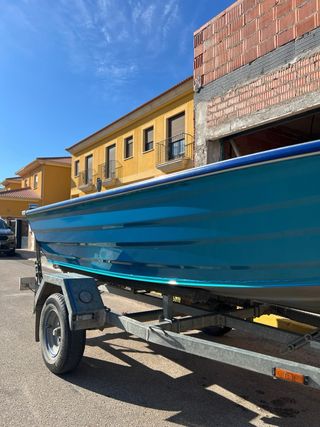 Oportunidad - Barca de pesca - lista para usar