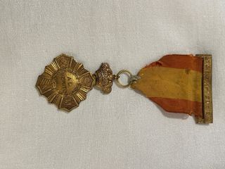 Medalla Antigua Al Mérito 1955 - 1956