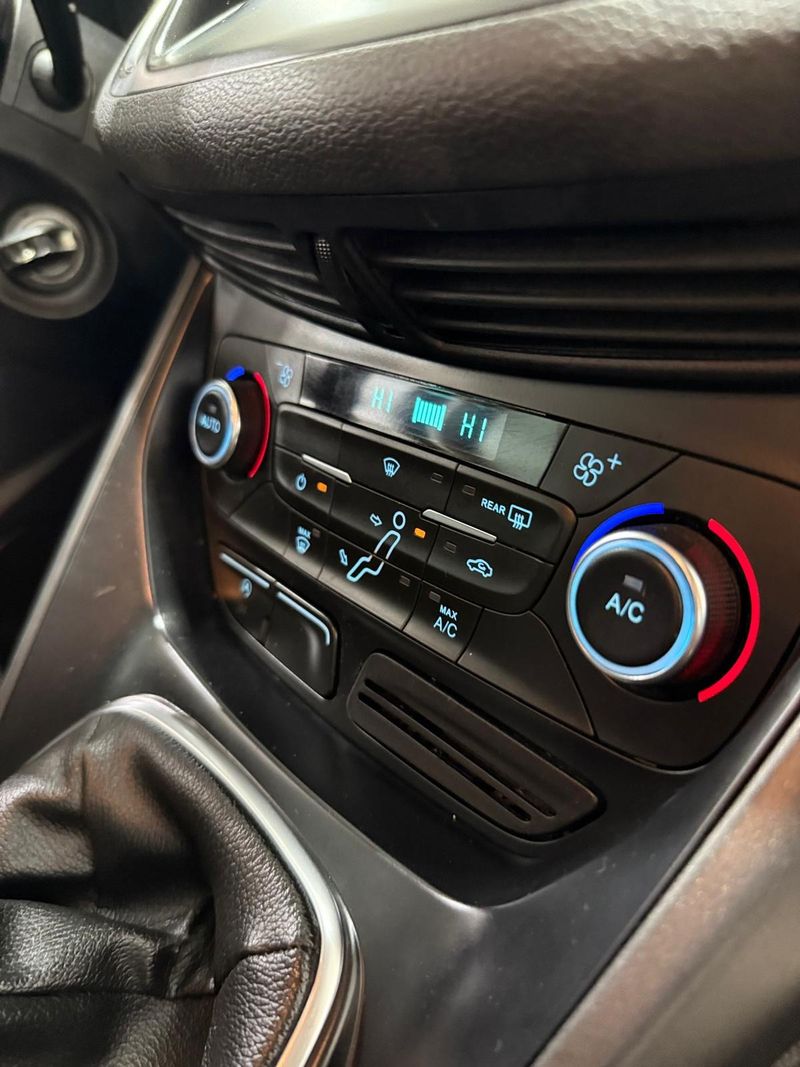 Ford C-Max 2018, foto 9
