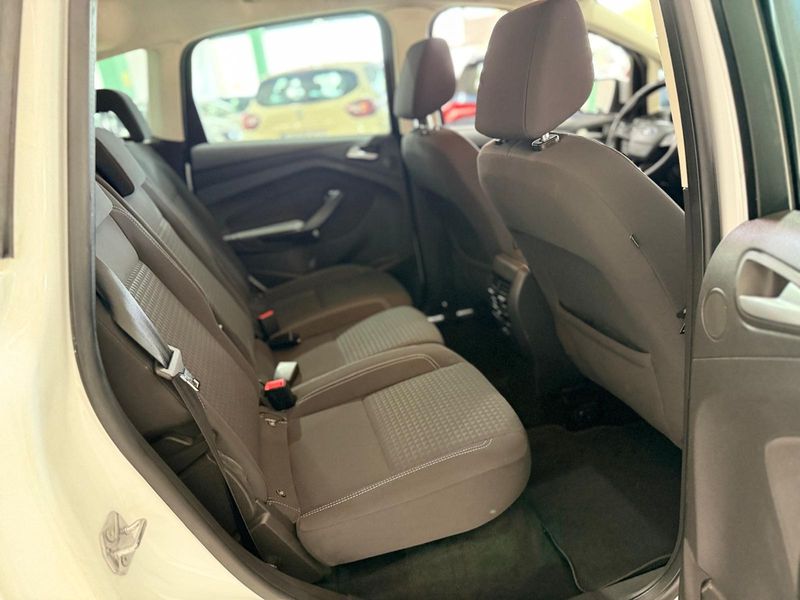Ford C-Max 2018, foto 13