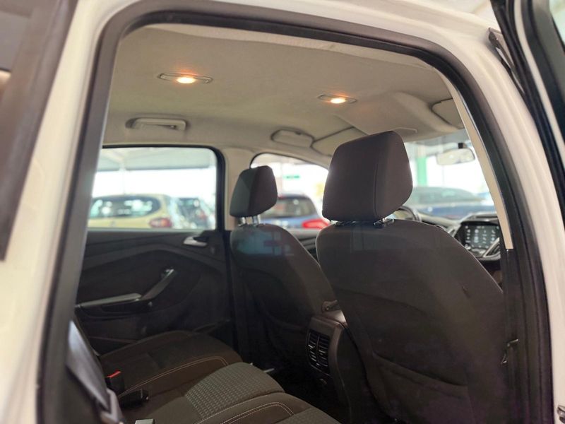 Ford C-Max 2018, foto 14