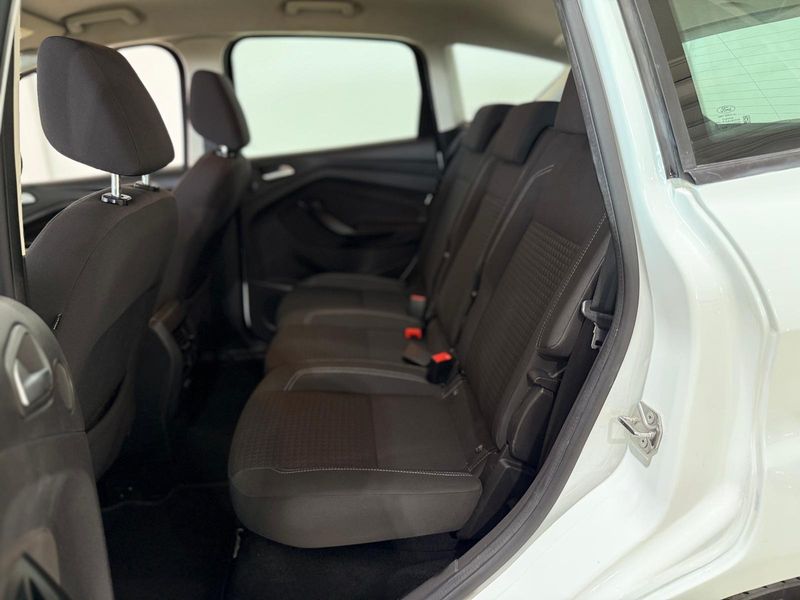Ford C-Max 2018, foto 18