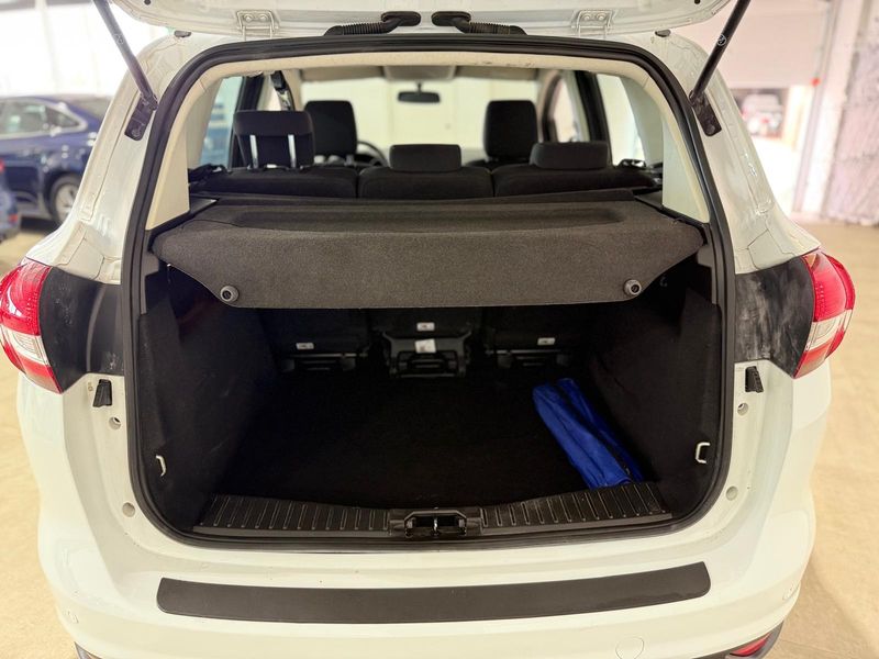 Ford C-Max 2018, foto 19