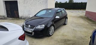 Volkswagen Golf V R32