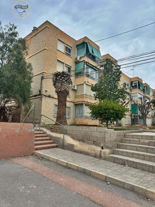 Piso en venta en Juan XXIII en Alicante