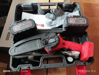 Mini Sierra Eléctrica Inalámbrica 21V