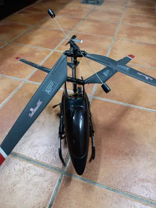 Helicóptero RC