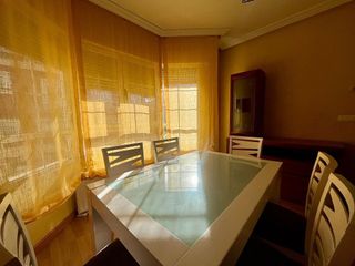 Casa adosada en venta en Valdepeñas