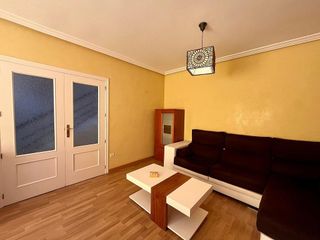 Casa adosada en venta en Valdepeñas