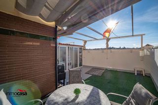 Casa adosada en venta en Alhendín