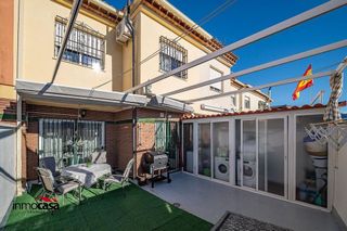 Casa adosada en venta en Alhendín