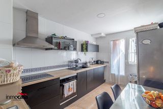 Casa adosada en venta en Alhendín