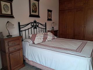 Casa adosada en venta en Lucena