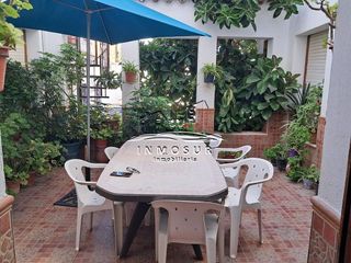 Casa adosada en venta en Lucena