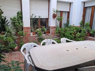 Casa adosada en venta en Lucena