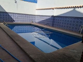 Casa adosada en venta en Lucena