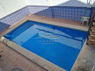 Casa adosada en venta en Lucena