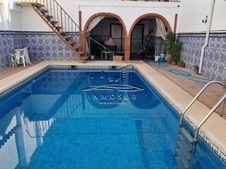 Casa adosada en venta en Lucena