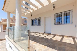 Casa en venta en Nueva Torrevieja - Aguas Nuevas en Torrevieja