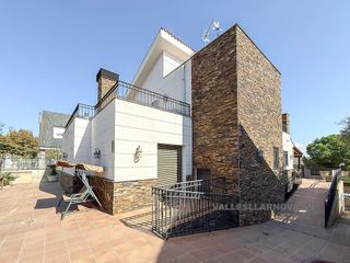 Casa pareada en venta en Lliçà de Vall