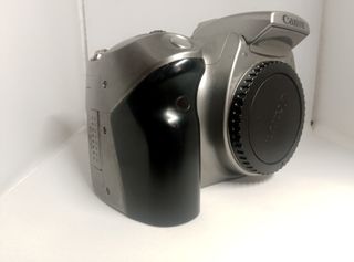 Canon EOS 300D Digital (solo cuerpo)