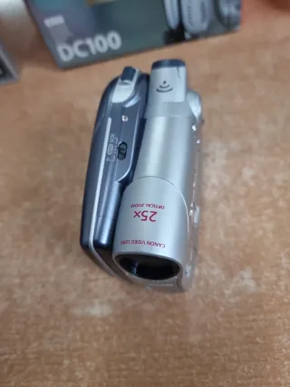 Cámara de vídeo Canon PAL DC100 DVD