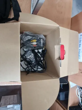 Cámara de vídeo Canon PAL DC100 DVD