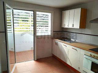Piso en venta en Puerto de la Torre - Atabal en Málaga