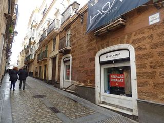 Piso en venta en Centro Histórico - Plaza España en Cádiz