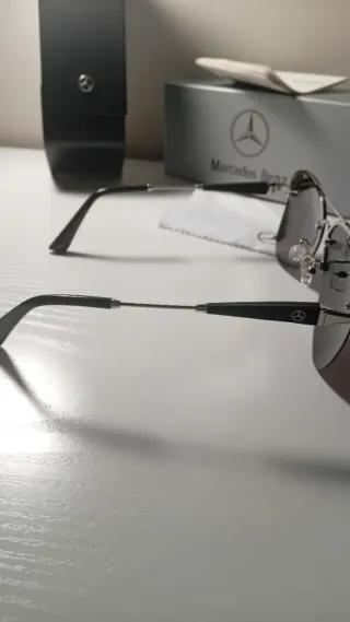 Occhiali da sole Mercedes-Benz