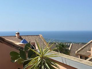 Piso en venta en Calahonda en Mijas